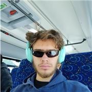 Ciao, mi chiamo Ludovico Giovanni e sono uno studente universitario iscritto alla facoltà di matematica